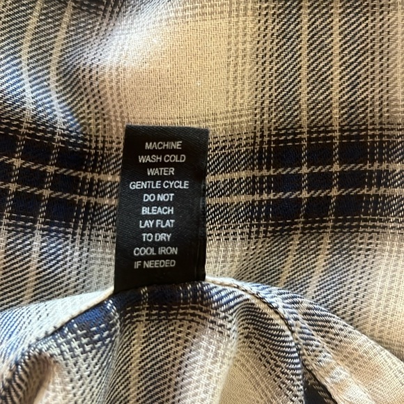RSQ Men’s Flannel (Medium) - Picture 6 of 6